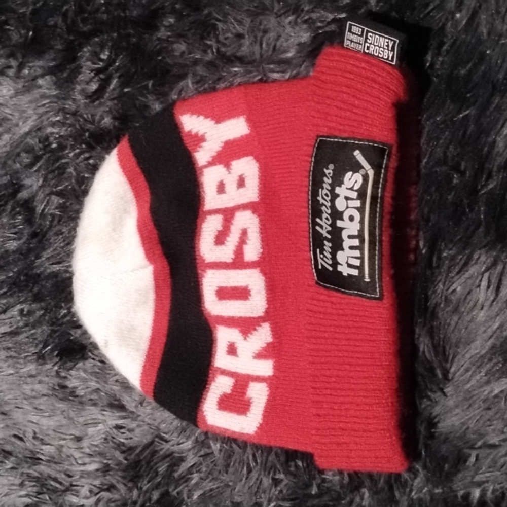 Tim Hortons Sindney Crosby 87 Red White Beanie 1993 Toque